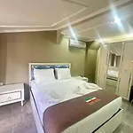 Sevil מלון